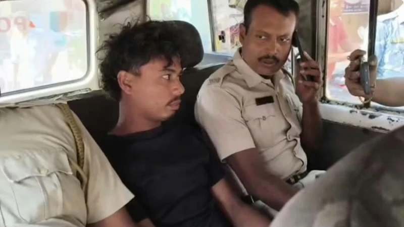 পশ্চিমবঙ্গে স্কুলছাত্রীকে ধর্ষণ-হত্যার অভিযোগ, পুলিশের গুলিতে আসামি নিহত