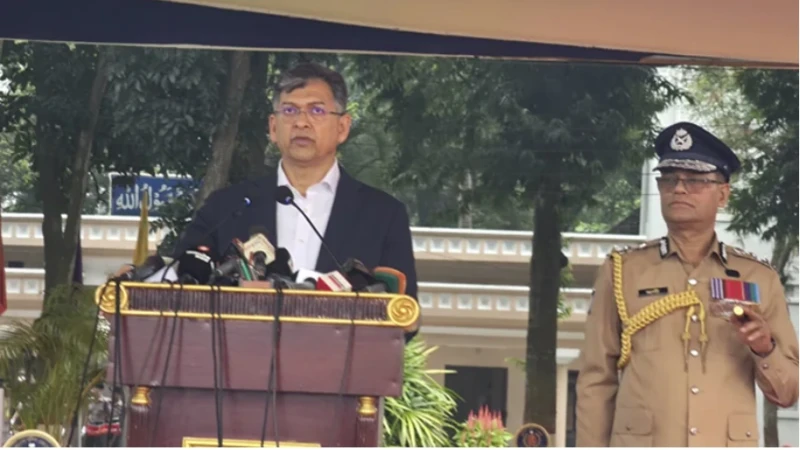 দুর্ব্যবহার নয়, মানবিক পুলিশিংয়ের মাধ্যমে আইনি ক্ষমতা প্রয়োগ করতে হবে: স্বরাষ্ট্রমন্ত্রী