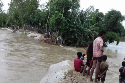 ভারি বর্ষণে নিম্নাঞ্চল প্লাবিত চকরিয়ার