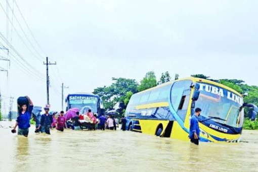 চট্টগ্রাম ভারি বৃষ্টিপাতের প্রবণতা কমছে, নিম্নাঞ্চলের বন্যা পরিস্থিতির উন্নতির আশায়