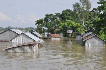 স্বল্পমেয়াদি বন্যায় পানিবন্দি ১৭ হাজার পরিবার